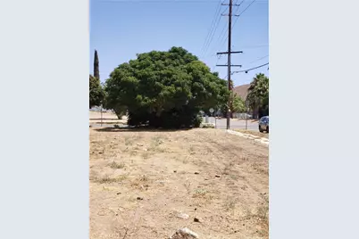 7 Main St, Lake Elsinore, CA 92530 - Photo 2