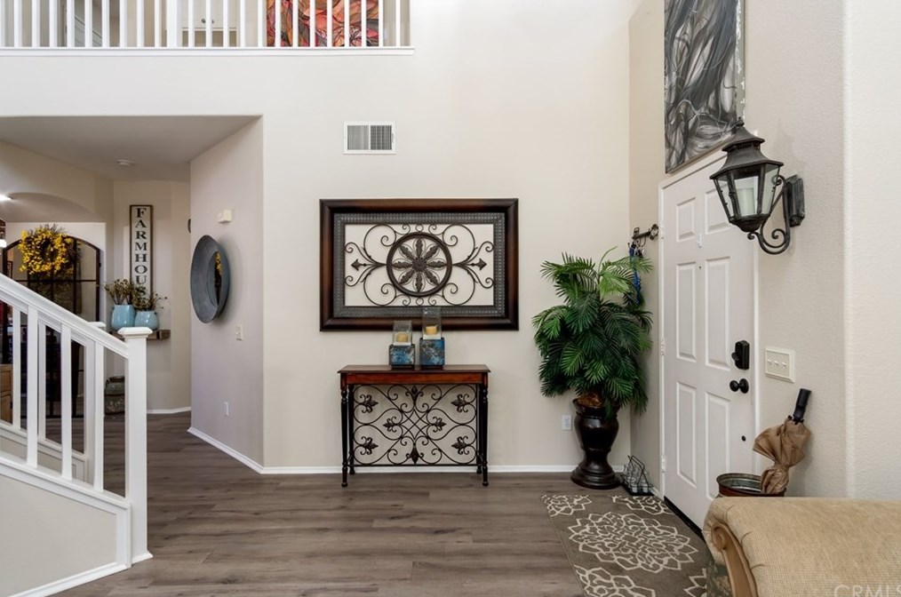 35726 Ruby Ct, Winchester, CA 92596-9083