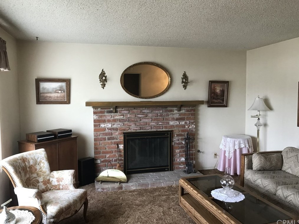 41211 Tiffany Ln, Hemet, CA 92544-6330