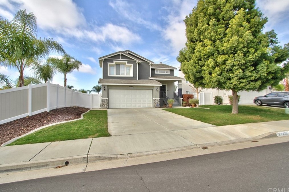 23771 Gingerbread Dr, Murrieta, CA 92562-6724