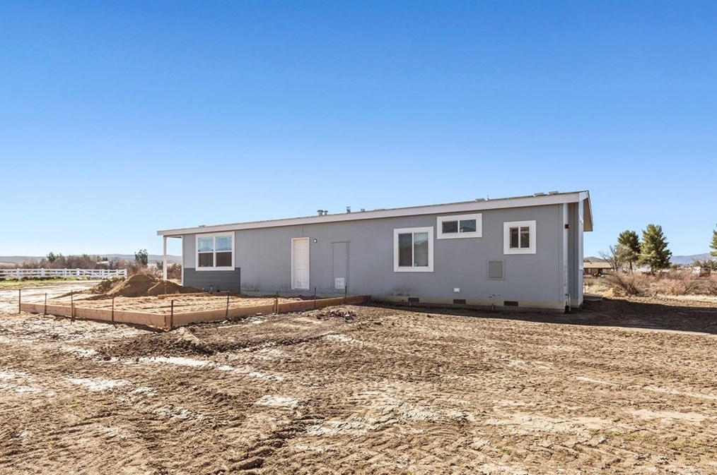 41027 S Preakness Ct, Aguanga, CA 92536