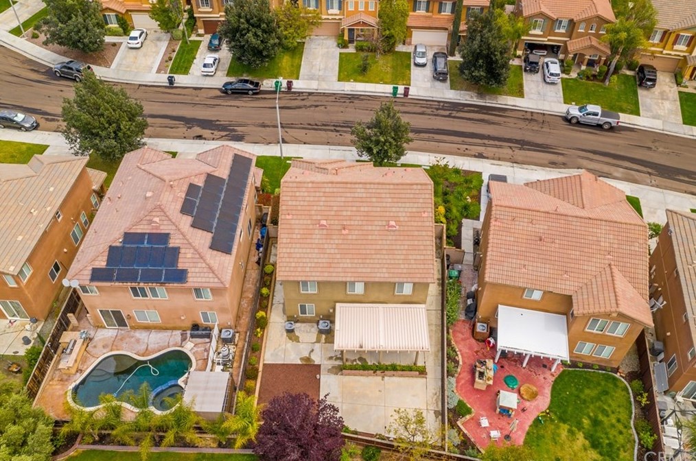 38941 Red Post Cir, Murrieta CA  92563-6206 exterior
