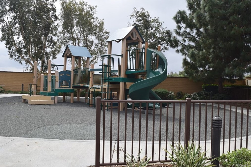 41718 Ambervalley Ave, Murrieta, CA 92562-7590