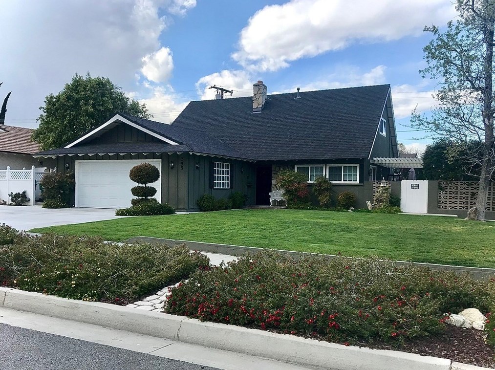 295 Coronado Dr, Corona, CA 92879-2810