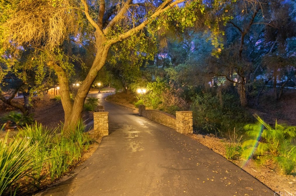 27970 Via Santa Rosa, Temecula, CA 92590