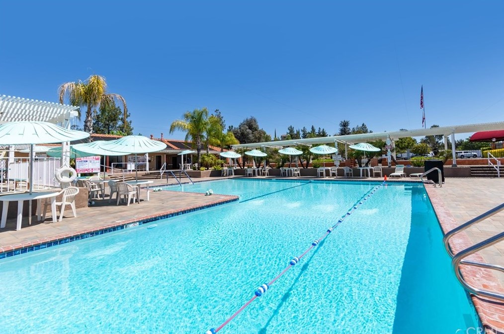 28890 Calle Alta, Murrieta CA  92563-5640 exterior