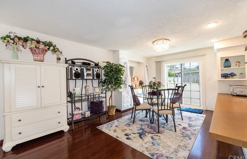 28890 Calle Alta, Murrieta CA  92563-5640 exterior