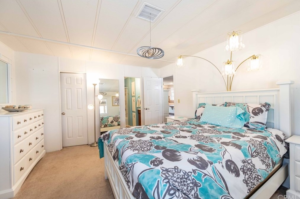 28890 Calle Alta, Murrieta CA  92563-5640 exterior