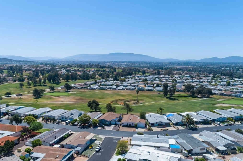 28890 Calle Alta, Murrieta CA  92563-5640 exterior