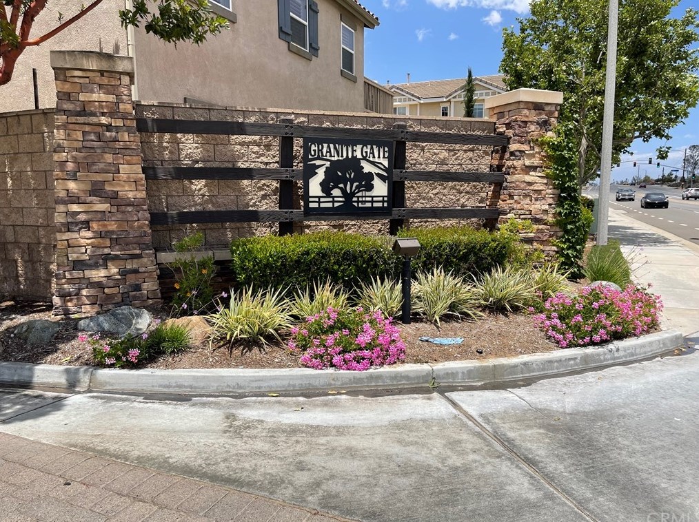 28423 Crosby St, Murrieta, CA 92563-7402