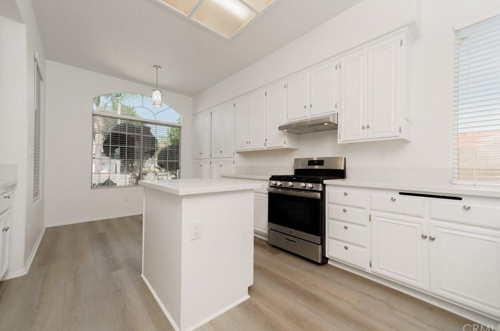 16198 Greenfield St, Moreno Valley CA  92551-7256 exterior