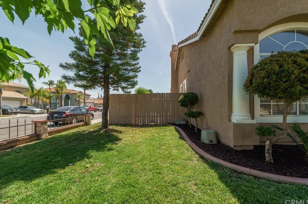 16198 Greenfield St, Moreno Valley CA  92551-7256 exterior