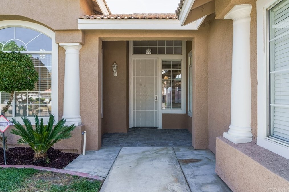 16198 Greenfield St, Moreno Valley CA  92551-7256 exterior