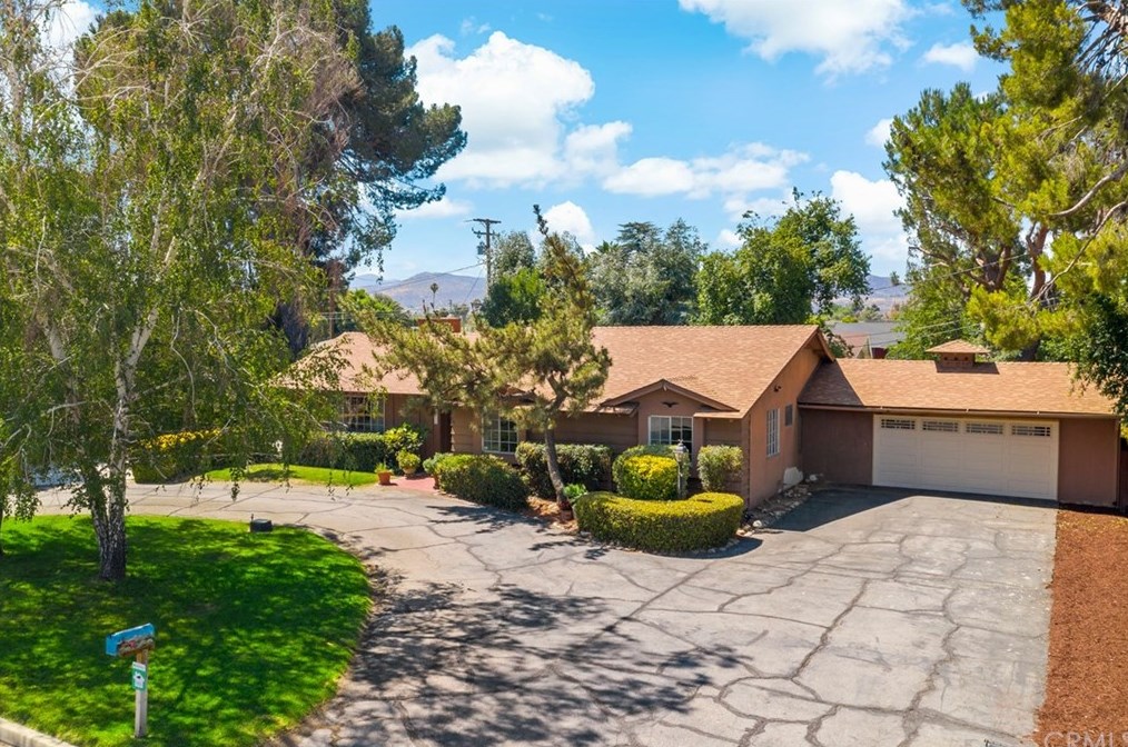3361 Park Ave, Hemet, CA 92544-3246