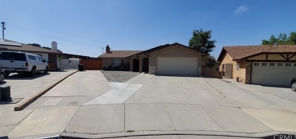 2449 Thata Way, Hemet, CA 92544-3211