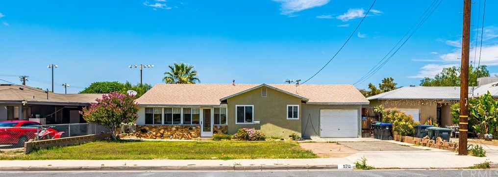 970 Acacia Ave, Hemet, CA 92543-4526
