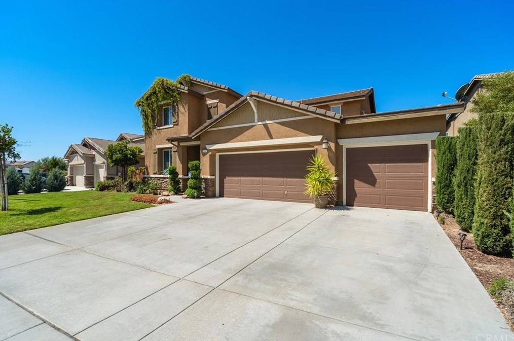 32447 Whispering Glen, Wildomar, CA 92595