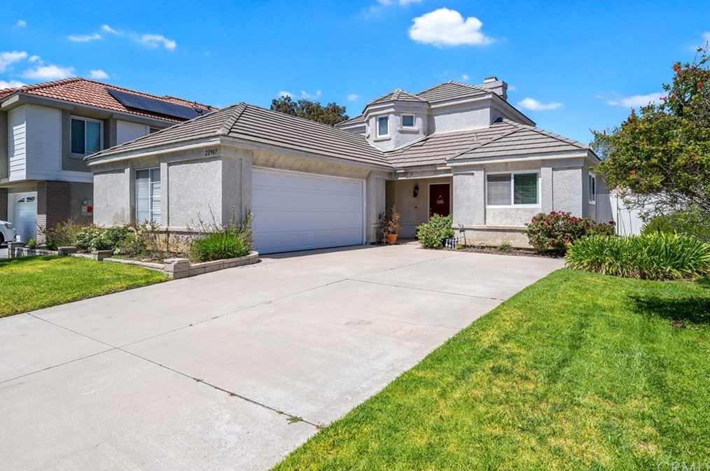 22967 Joaquin Ridge Dr, Murrieta, CA 92562-3217