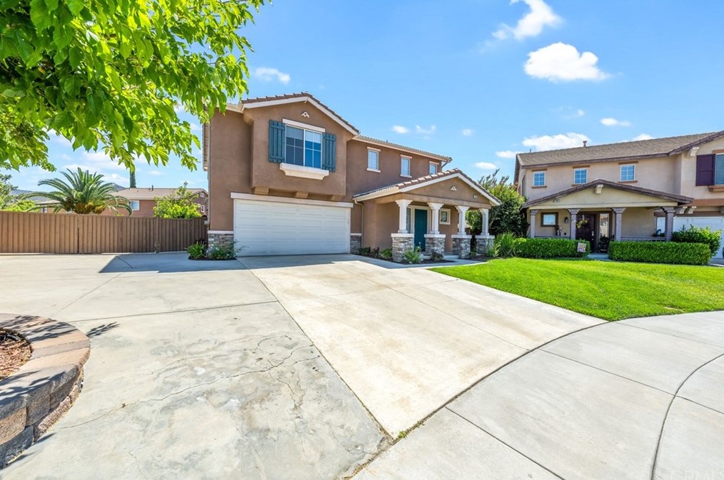 23813 Silverleaf Way, Murrieta, CA 92562-4203