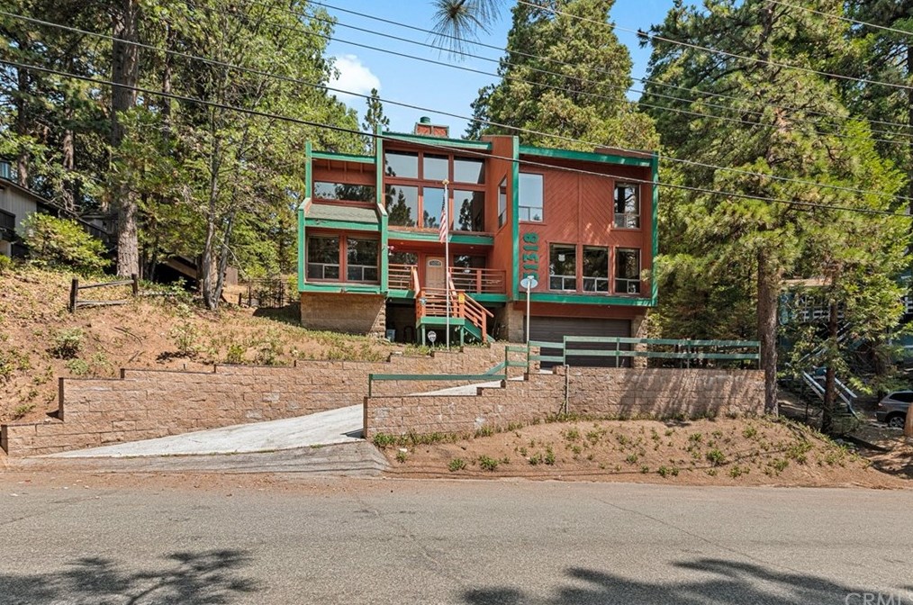 31318 Circle View Dr, Running Springs, CA