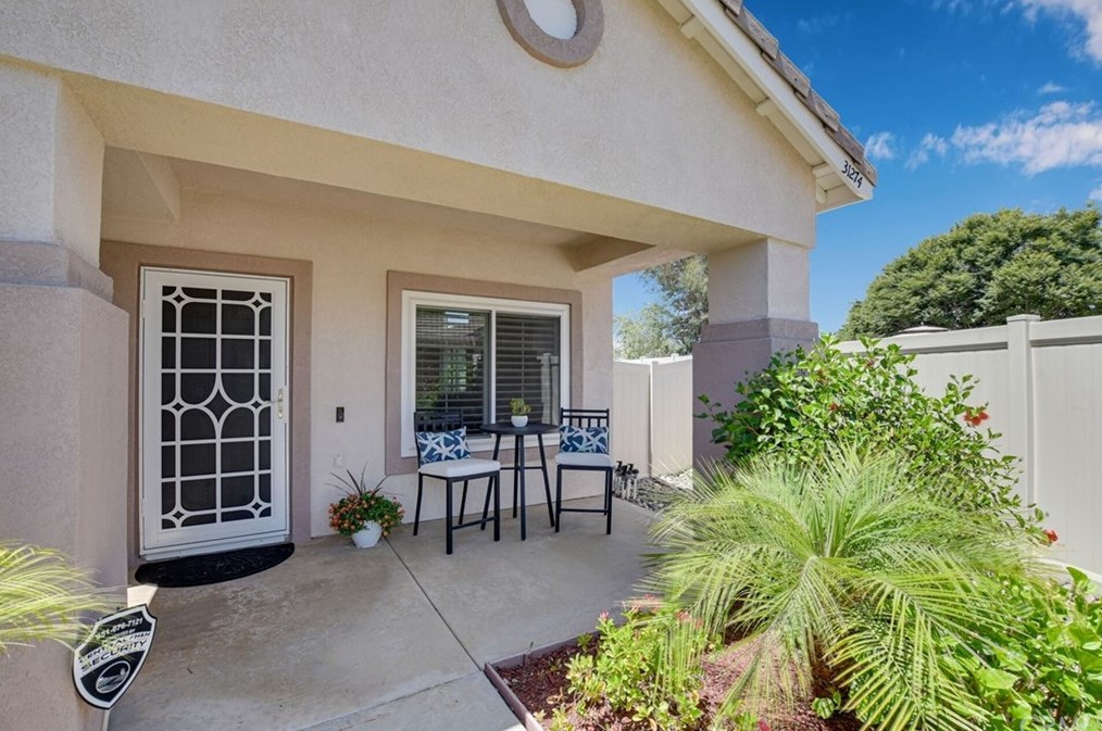 31274 Jan Steen Ct, Winchester, CA 92596-9392