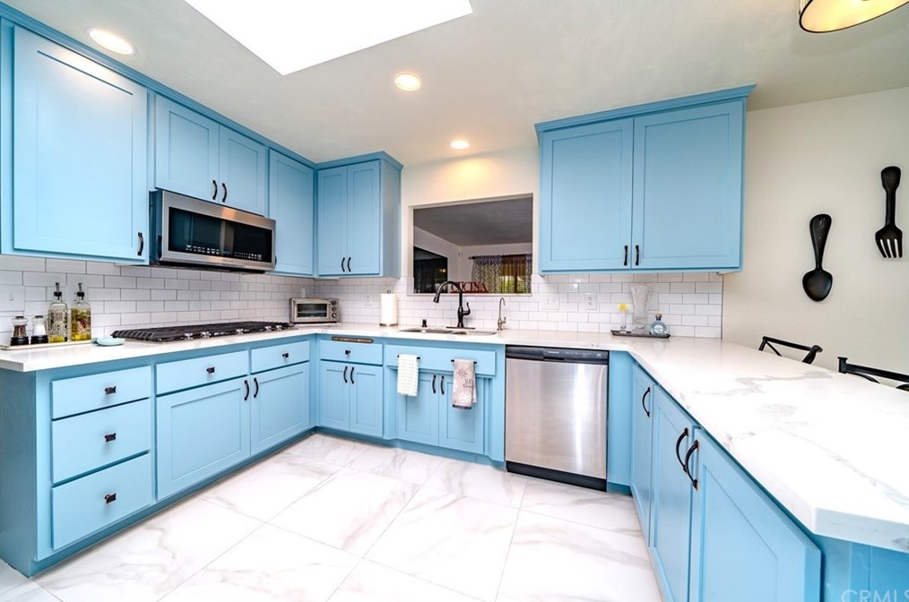 4269 Mangrove Cir, Hemet, CA 92544-1889