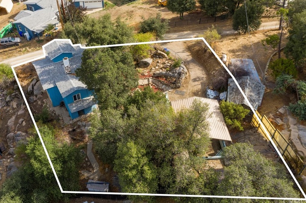 24758 Manzanita Dr, Descanso, CA 91916