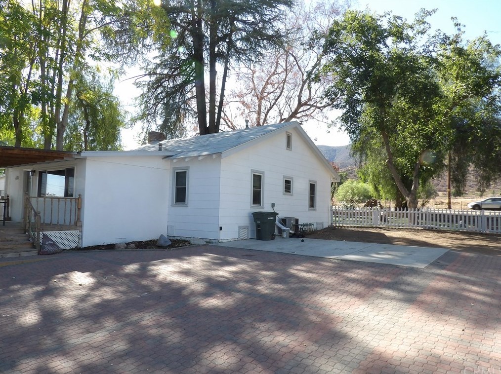 17070 Grand Ave, Lake Elsinore, CA 92530