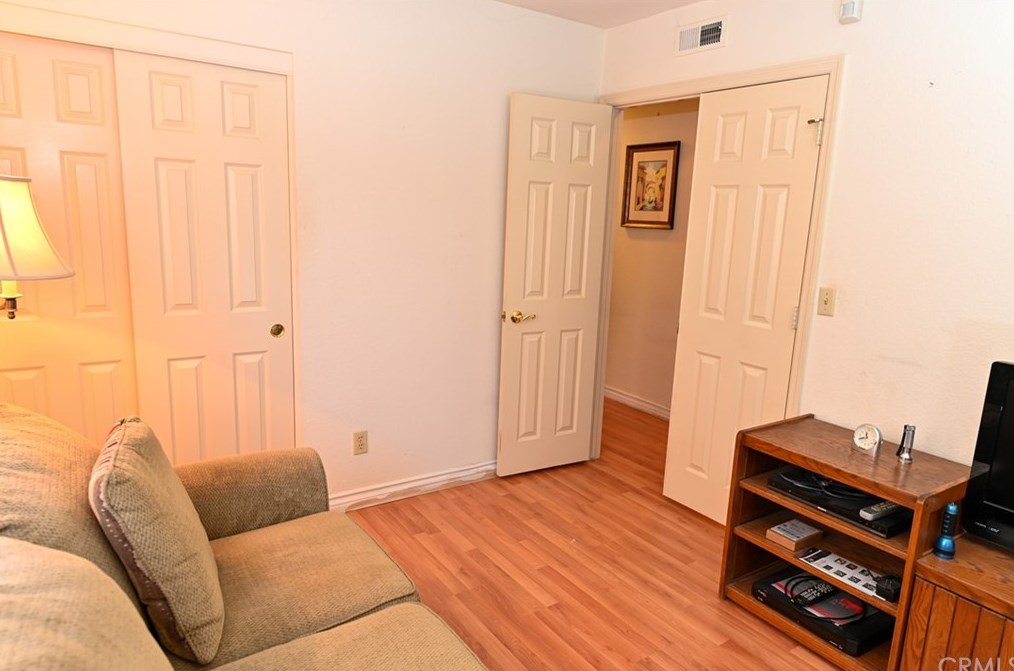 24460 Tuscola Cir, Murrieta CA 92562-4154 exterior