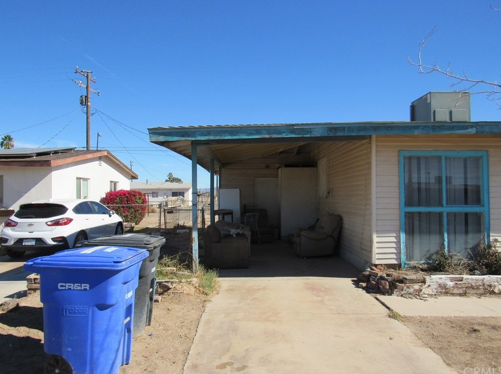 380 1st St, Blythe, CA 92225-2819