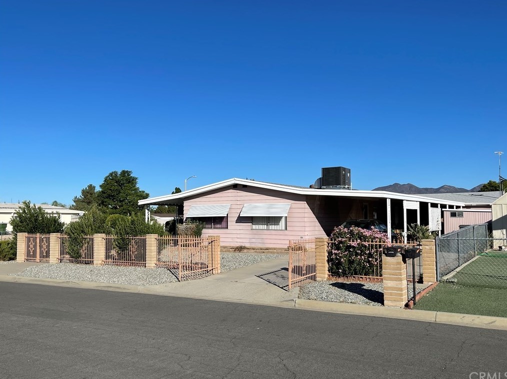 43740 Payne Ave, Hemet, CA 92544-6658
