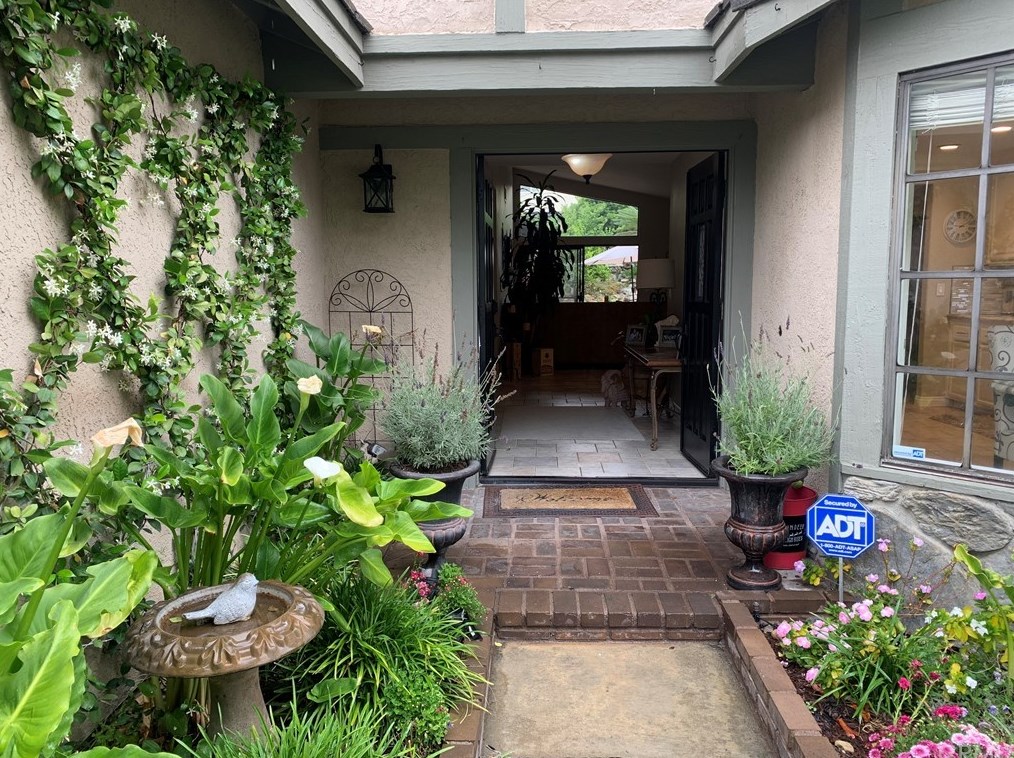 1235 Dogwood St, Upland, CA 91784