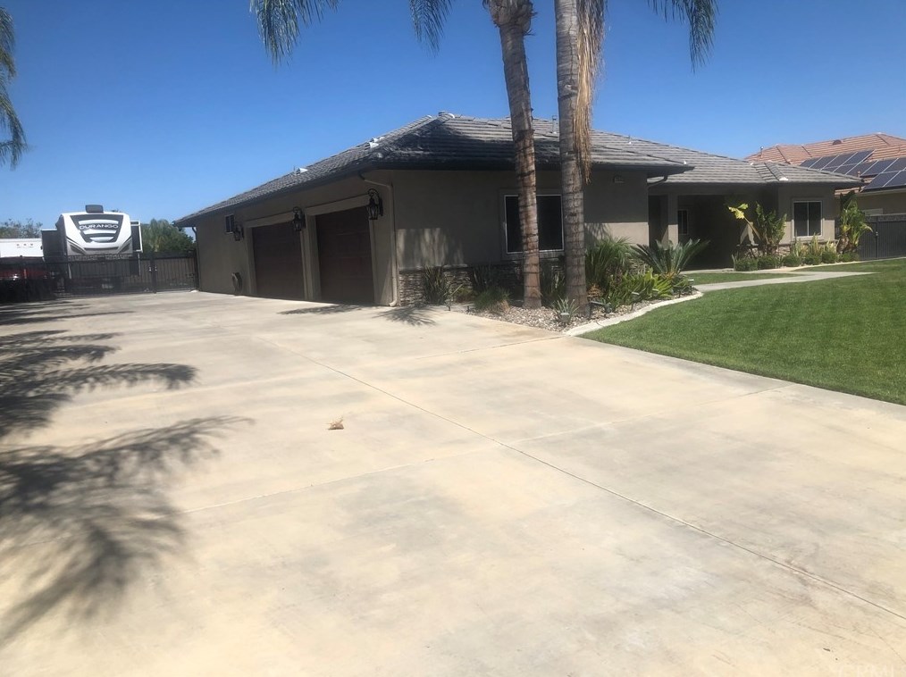 26583 Hemet St, Hemet, CA 92544-7528