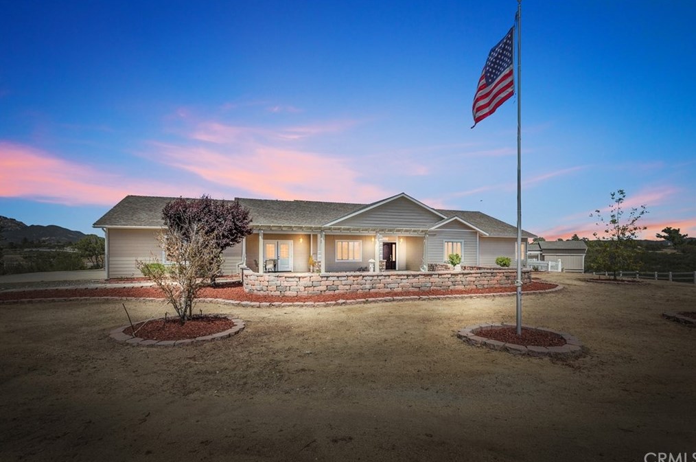 42030 Rolling Hills Dr, Aguanga, CA 92536