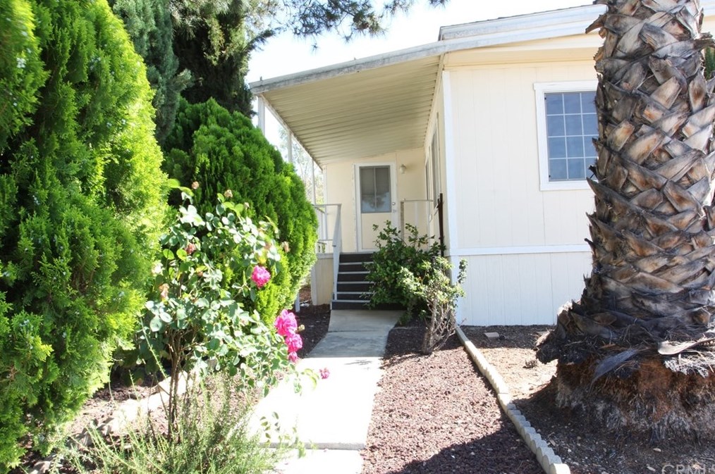 38042 Via Del Largo, Murrieta, CA 92563-5628