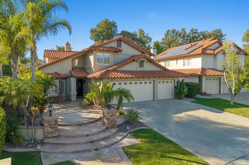31746 Via Saltio, Temecula, CA 92592