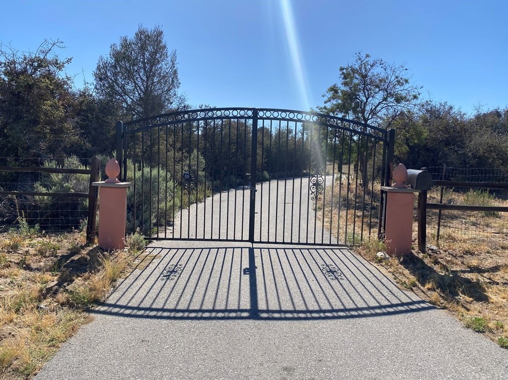 61450 Burnt Valley Rd, Anza, CA 92539