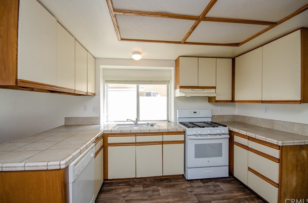 13046 Lakota St, Moreno Valley, CA 92553-7827