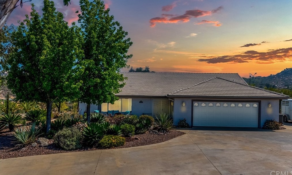 38064 De Luz Rd, Fallbrook, CA 92028-8535