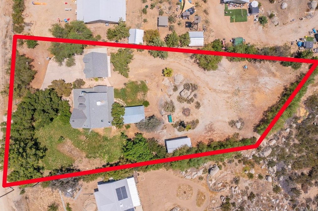 42405 Melton Dr, Hemet, CA 92544-9354