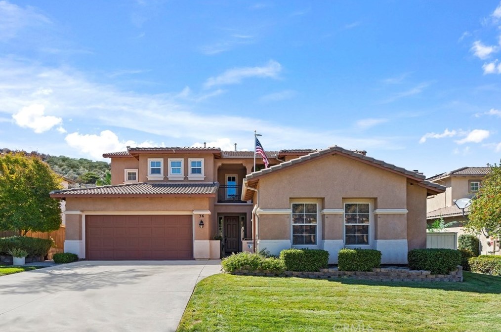 36 Vista Palermo, Lake Elsinore, CA 92532