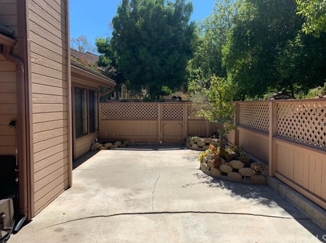 362 Mahogany Gln, Escondido CA  92026-4929 exterior