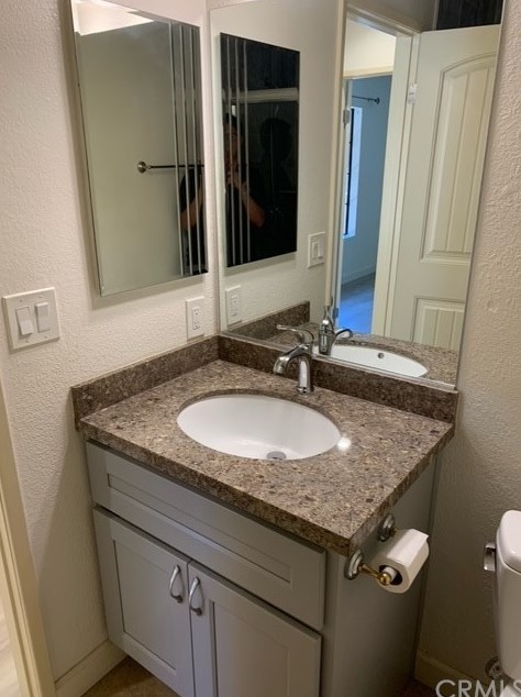 362 Mahogany Gln, Escondido CA  92026-4929 exterior