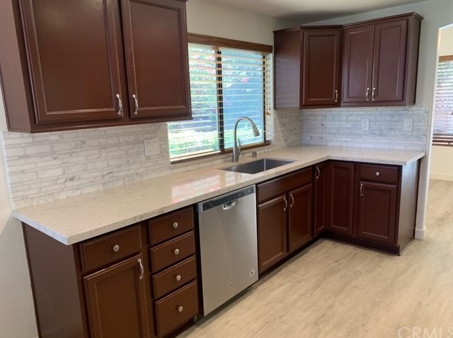 362 Mahogany Gln, Escondido CA  92026-4929 exterior