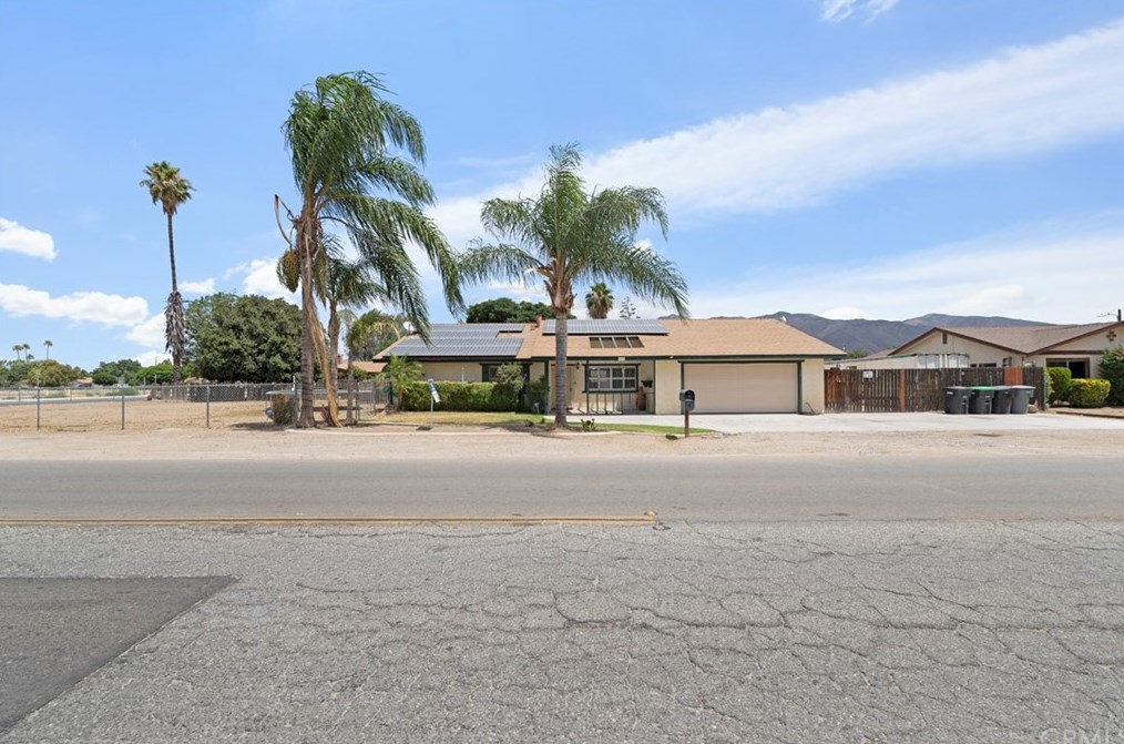601 E Evans St, San Jacinto, CA 92583