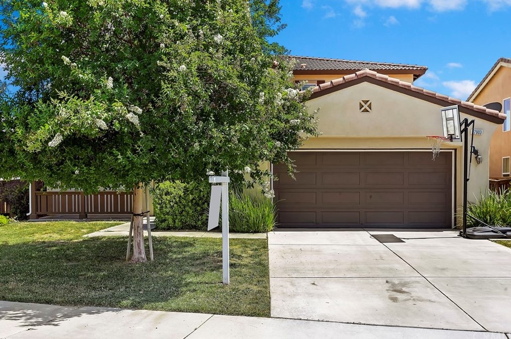 27903 Crescent Ct, Moreno Valley, CA 92555-5738