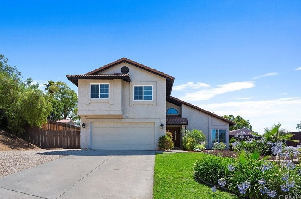 11468 Ridgemont Dr, Moreno Valley, CA 92557-5811