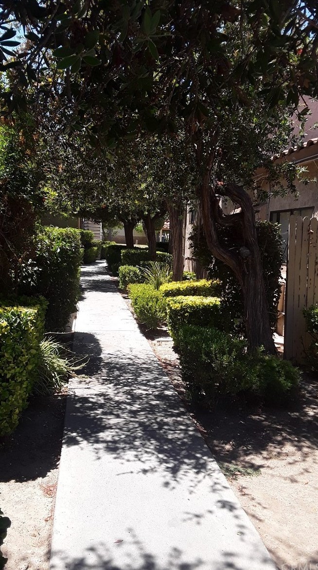 2487 W Acacia Ave, Hemet, CA 92545