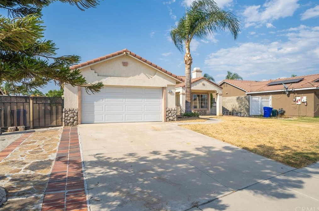 13578 Seville Ave, Fontana, CA 92335-0558