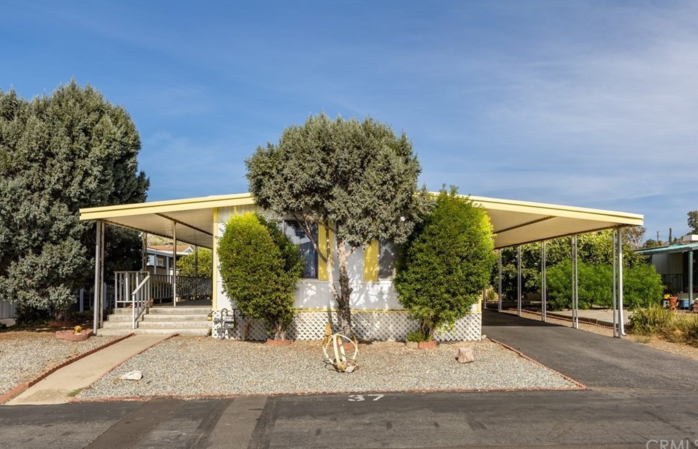 2200 Wilson St, Banning, CA 92220-3900